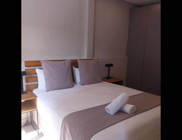 1 BEDROOM APARTMENT FOR SALE IN SANDTON CBD